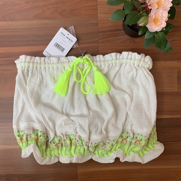 Free People Women’s Ivory Strapless crop top - Picture 3 of 7